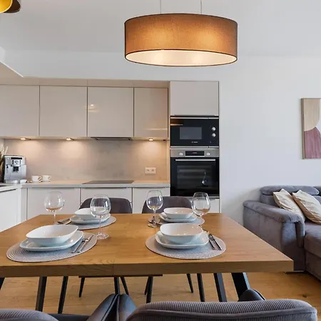 Sky Park Skyline Views - Castle And Братислава