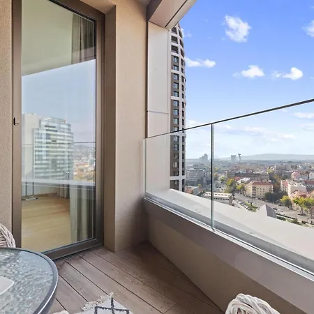 Sky Park Skyline Views - Castle And