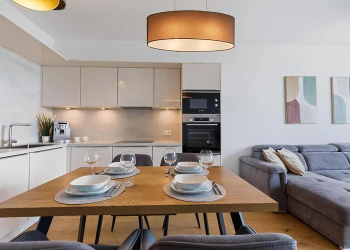 Sky Park Skyline Views - Castle And ブラチスラヴァ