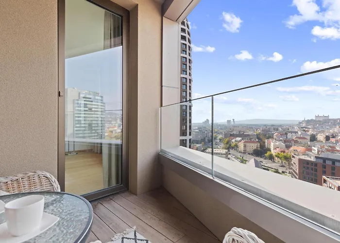 Sky Park Skyline Views - Castle And