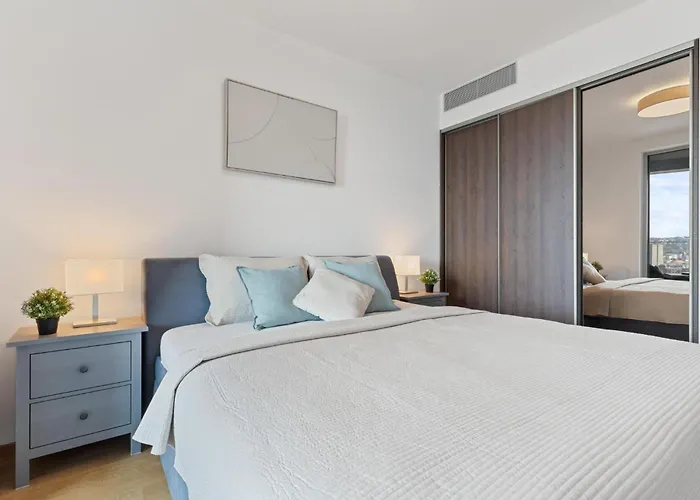 شقة Sky Park Skyline Views - Castle And براتسيلافا